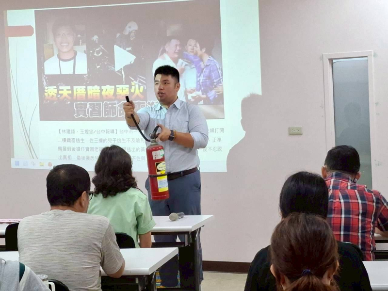 LINE_ALBUM_1150617婦幼館-消防演練_260618_25.jpg